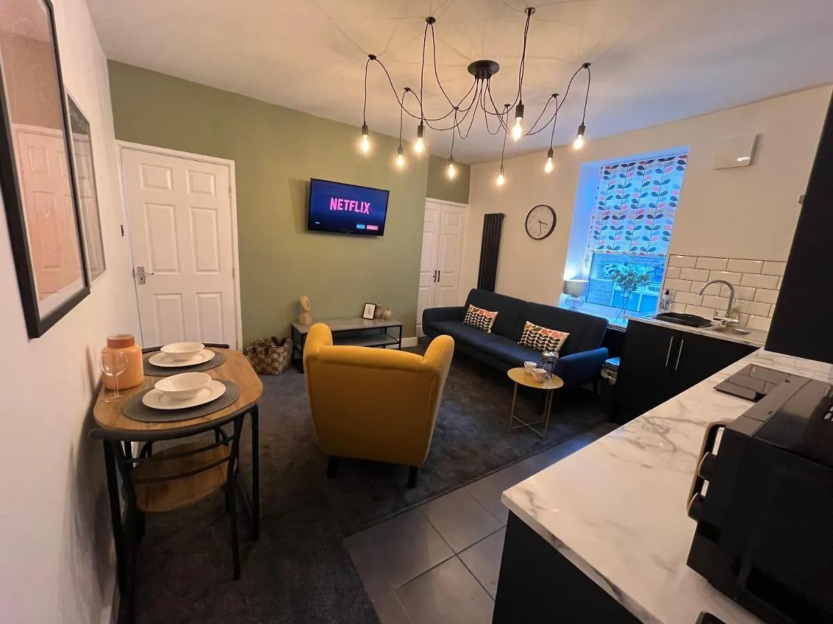 Modern & Retro Two Bedroom Apartment In Barnsley Regno Unito